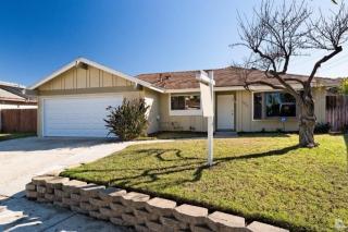 1920 Olga St, Oxnard, CA 93036-2713