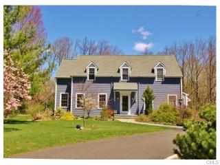 37 Griffith Ln, Ridgefield, CT 06877-4401
