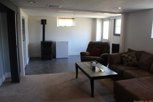 131 Gdn St, Torrington CT 06790-3405 exterior