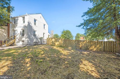 6106 Kings Hwy, Alexandria VA 22303-2416 exterior