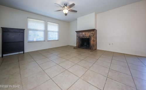 702 Kent Dr, Tucson AZ 85710-2442 exterior