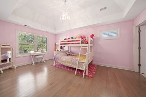 697 Parkside Ave, Elmhurst IL 60126-5029 exterior