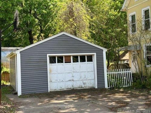 45 Ward St, Wallingford, CT 06492-4022