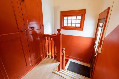 2728 Prospect Ave, Milwaukee WI 53211-3768 exterior