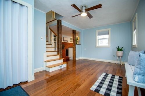 16 Collins St, Danvers MA 01923-2654 exterior