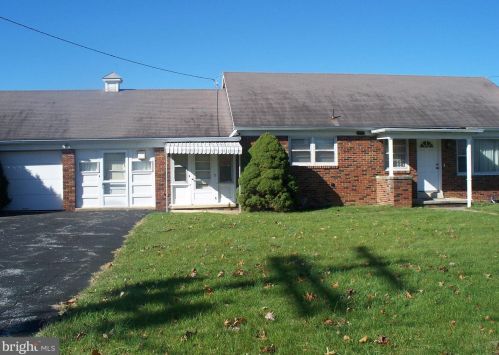 846 Broadway, Hanover PA  17331-2015 exterior