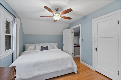 5115 Berkeley Blvd, Milwaukee WI 53217-5504 exterior