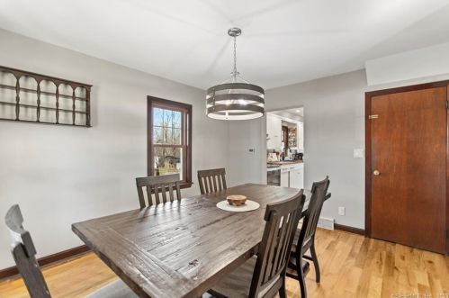 6 Jones Rd, Wallingford CT  06492-4305 exterior