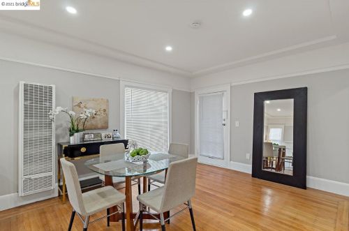 2924 Florence St, Berkeley CA 94705-2093 exterior