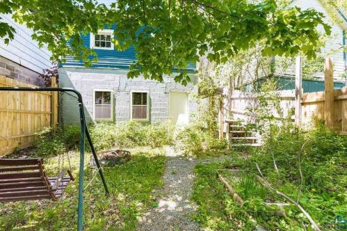 811 9th St, Duluth MN 55805-1404 exterior