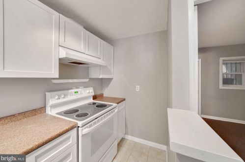 620 7 St, Washington DC 20024-2438 exterior