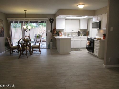 3130 78th Dr, Phoenix, AZ 85033-4928