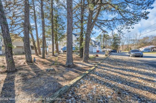 20 Is Rd, Berkeley Township NJ 08721-3530 exterior