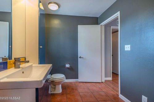 5441 7 St, Tucson AZ 85719-5410 exterior