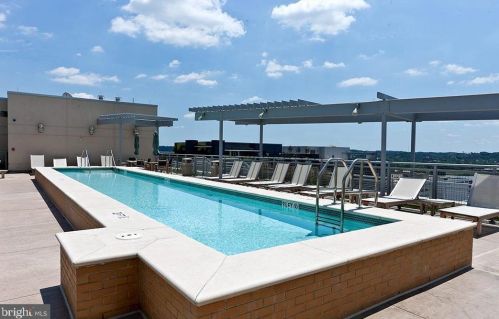 1025 1st St, Washington DC  20001-2283 exterior