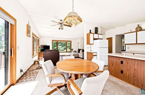 5260 Samuelson Rd, Duluth MN 55811-9789 exterior