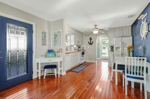 547 101 Ave, Naples FL 34108-3202 exterior