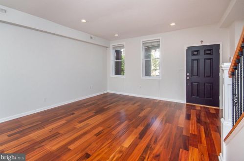 627 M St, Washington DC  20002-3425 exterior