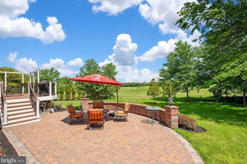 19372 Ml Dm Pl, Leesburg VA 20176-1637 exterior