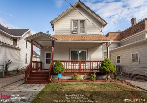 1646 Holmden Ave, Cleveland OH  44109-1726 exterior