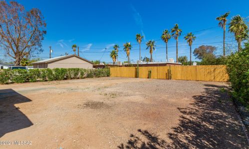 407 Alturas St, Tucson AZ  85705-4220 exterior