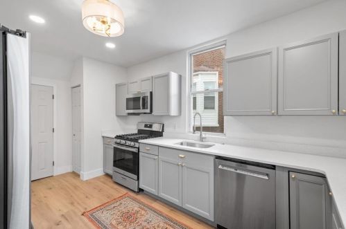 135 Bascom Ave, Pittsburgh PA  15214-1505 exterior