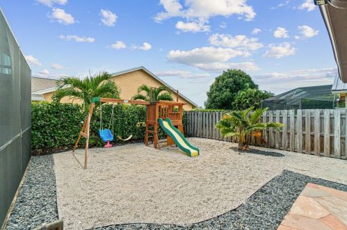 17335 Lake Park Rd, Boca Raton FL 33487-1166 exterior