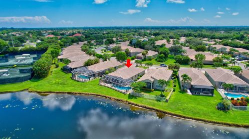 6791 Southport Dr, Boynton Beach FL 33472-6915 exterior