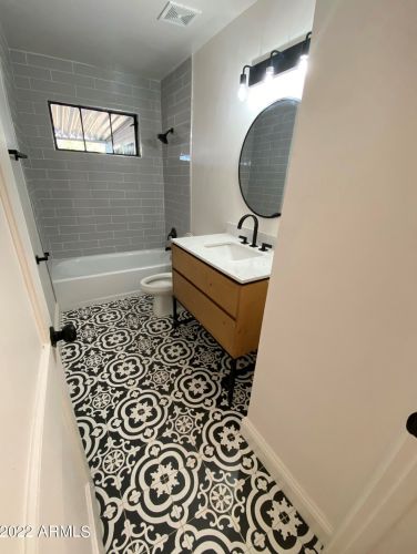 4246 30 Dr, Phoenix AZ 85009-5071 exterior