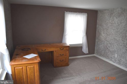 471 Grant Dr, Hanover PA 17331-1431 exterior