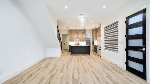 2318 Arroyo Ave, Dallas TX  75219-1707 exterior