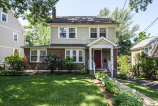 30 Shadyside Ave, Summit, NJ 07901-2111