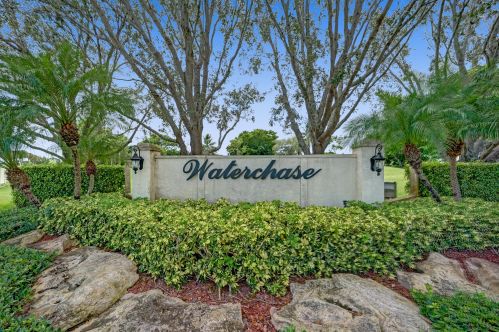 5336 Courtney Cir, Boynton Beach FL 33472-1280 exterior