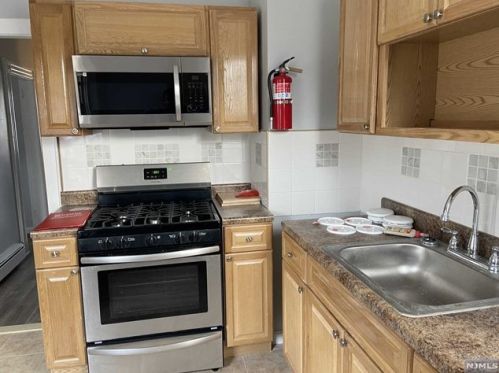 408 30th St, Paterson NJ  07504-1634 exterior