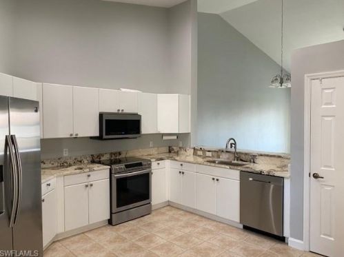 3065 Driftwood Way, Naples, FL 34109-8965