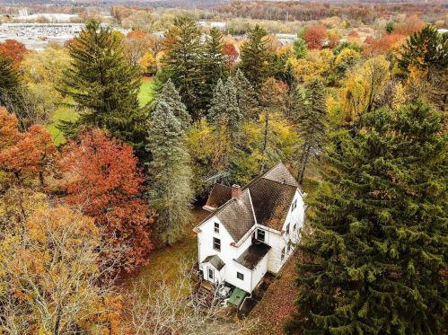 34 Webb Rd, Middletown NY 10940-6535 exterior