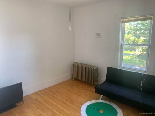 91 Elm St, Millinocket ME  04462-1217 exterior