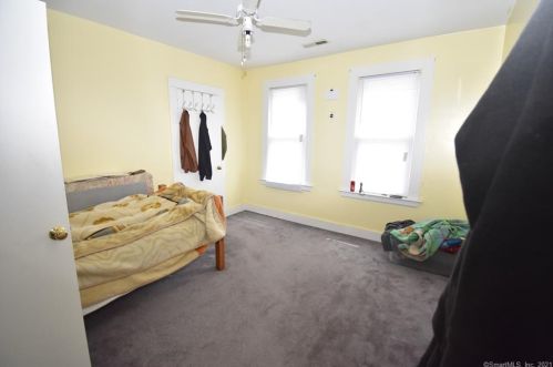 27 Thorniley St, New Britain CT 06051-1639 exterior