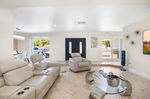 2022 44 Ter, Naples FL 34116-6441 exterior