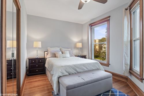 2163 Leland Ave, Chicago IL 60625-1528 exterior