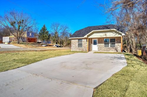 631 Martin Luther King St, Denison, TX 75020-2255