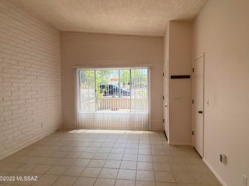 809 Camino Seco, Tucson AZ  85710-2629 exterior