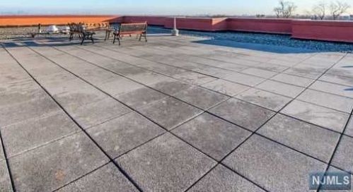 5 Roosevelt Pl, Montclair NJ  07042-6307 exterior