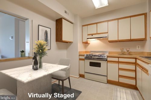 3330 Leisure World Blvd, Silver Spring MD  20906-5622 exterior