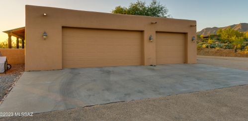 4275 Lightning Ridge Trl, Tucson AZ  85745-8716 exterior