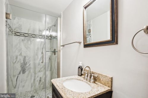 230 F St, Washington DC 20002-4931 exterior