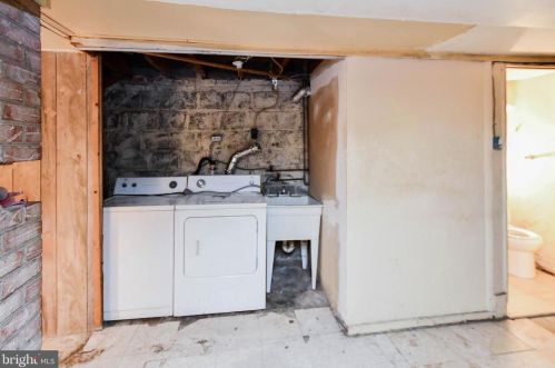 4609 Clay St, Washington DC 20019-1422 exterior