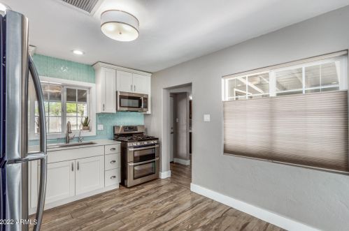 4237 3rd Ave, Phoenix, AZ 85013-3030