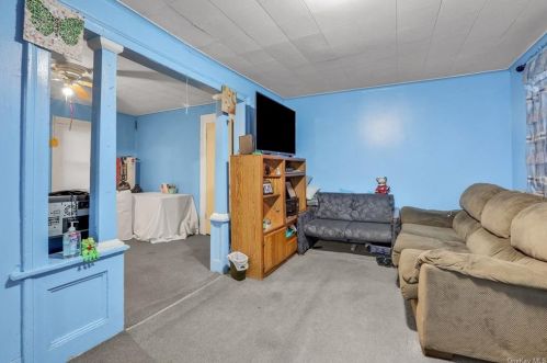 60 Noxon St, Poughkeepsie NY 12601-4130 exterior