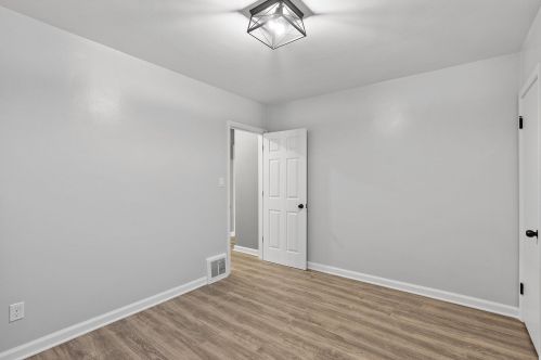 2812 84th St, Milwaukee WI  53222-4704 exterior